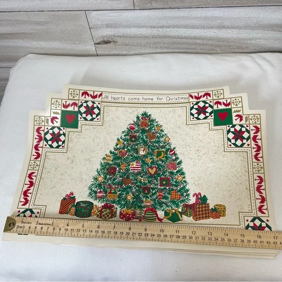 Vintage Christmas Vinyl Placemats Christmas Tree Town & Country Living Set of 4 - Picture 8 of 9